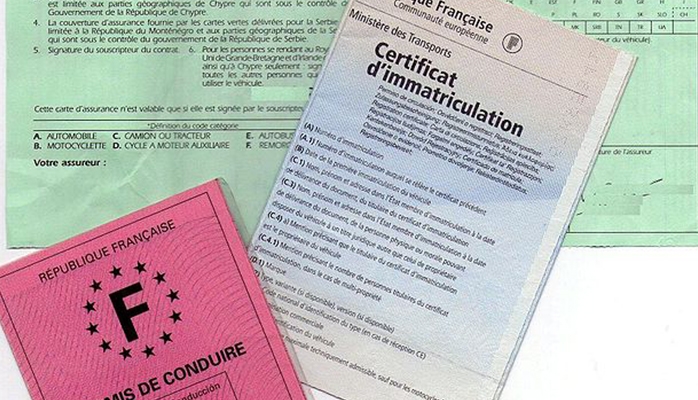 Peut-on perdre son permis pour une infraction à trottinette, vélo ou en voiture sans permis ?